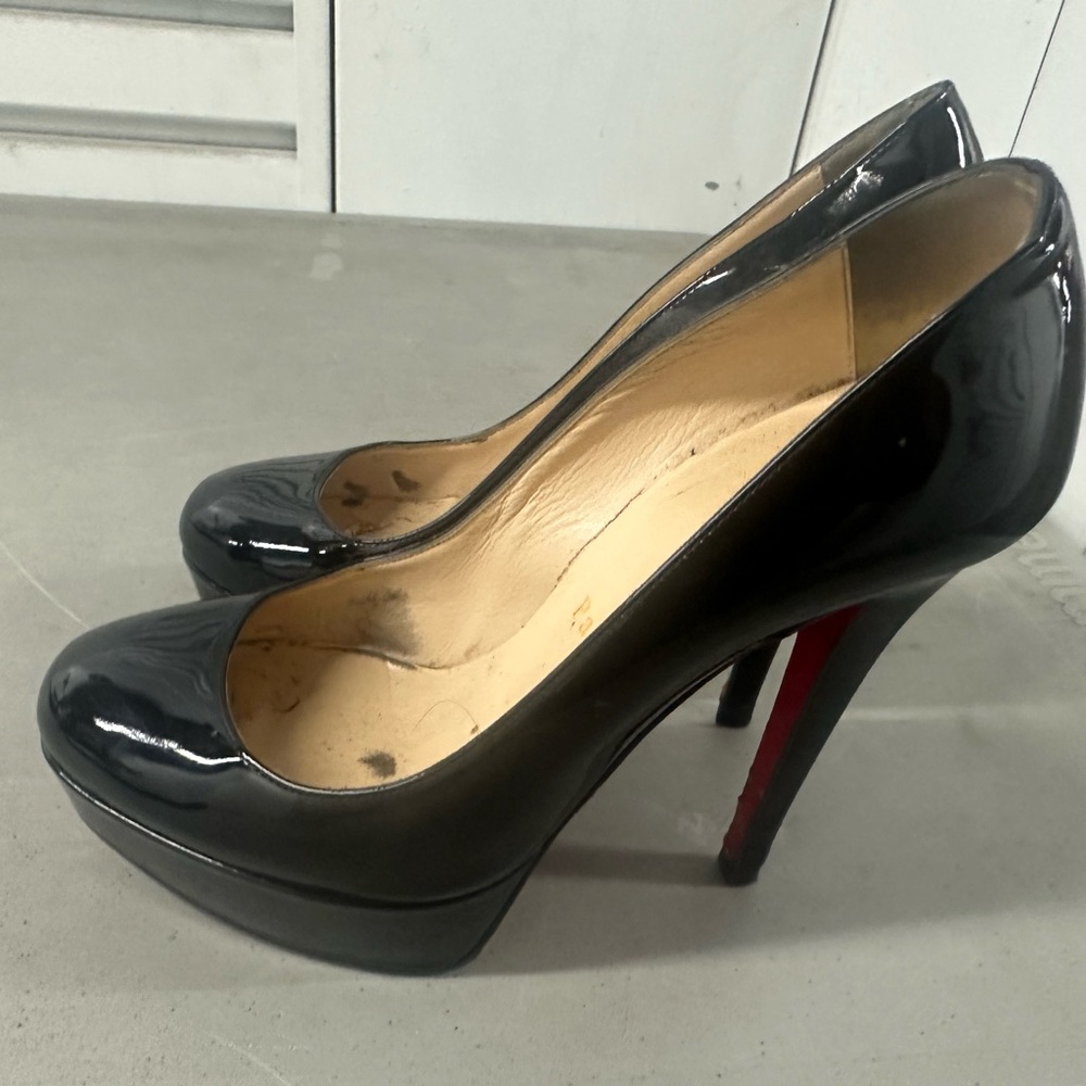 Christian Louboutin Bianca Almond-Toe Platform Red Sole Pump EU35.5